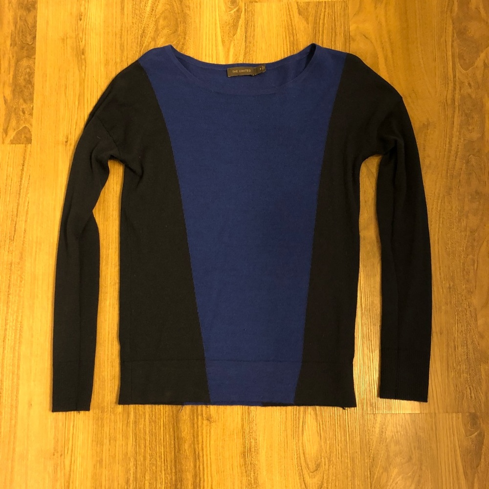 Color block blue sweater